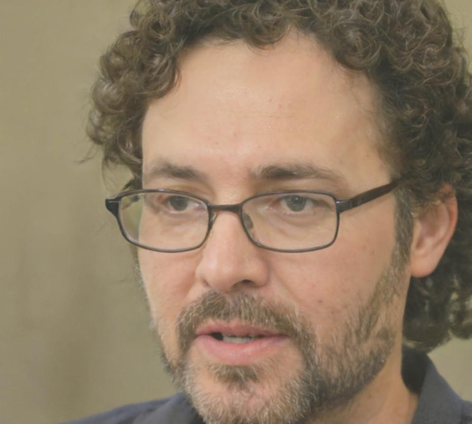 Porträt von Jonas Lembke